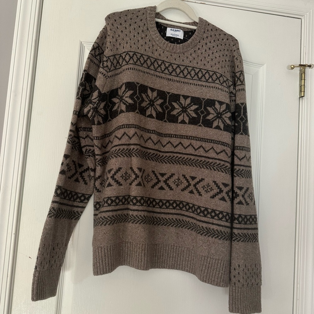 Old Navy Holiday Sweater L